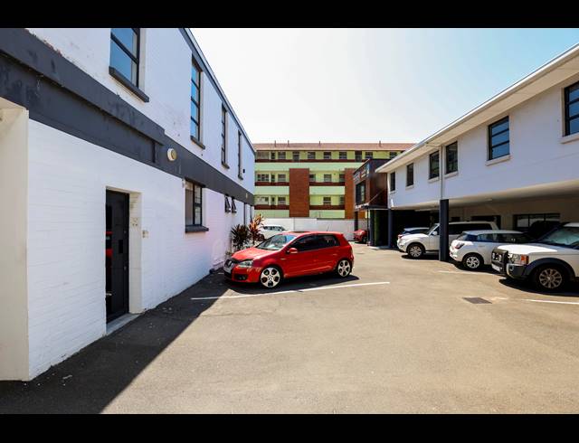 194M² OFFICE FOR SALE IN BULWER